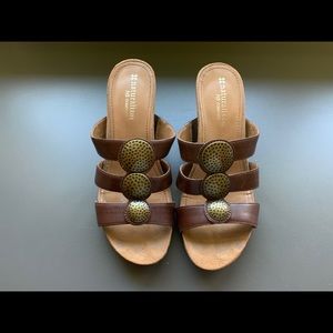 Leather Naturalizer Heeled Sandal